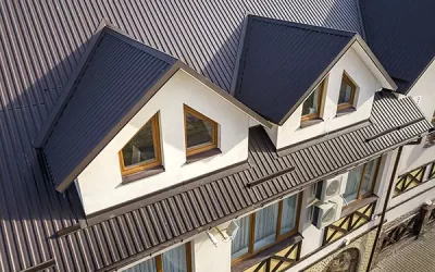How Metal Roof Replacement Improves Home Durability